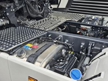 S660 V8 6x2/4 / 2 x PTO / PARKING COOLER / FULL AIR